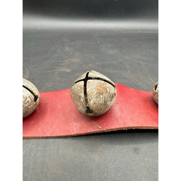 Vintage Bevin Bros. Christmas Jingle Bells on Red Leather Strap - Picture 4 of 8